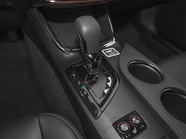 2013 Toyota AVALON XLE Premium