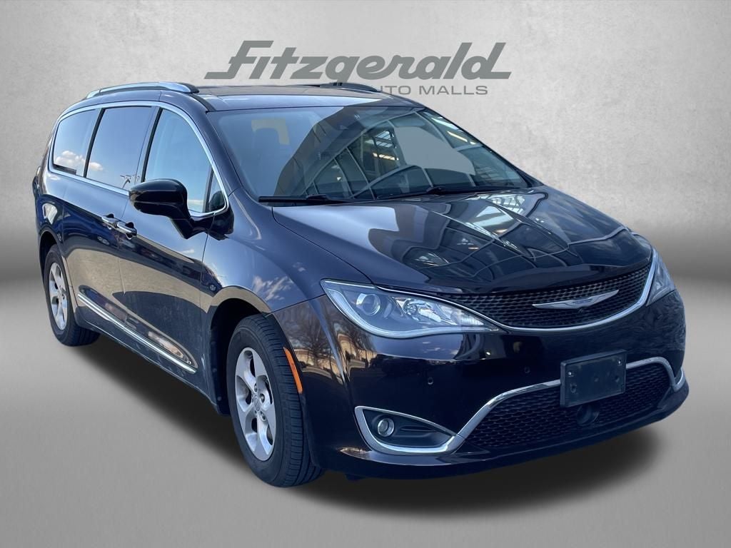 2017 Chrysler Pacifica Touring L Plus