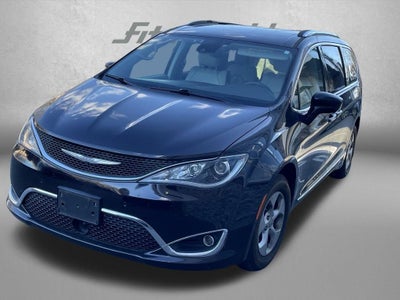 2017 Chrysler Pacifica Touring L Plus