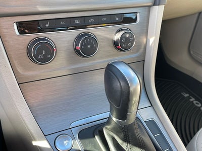 2017 Volkswagen Golf TSI SEL 4-Door