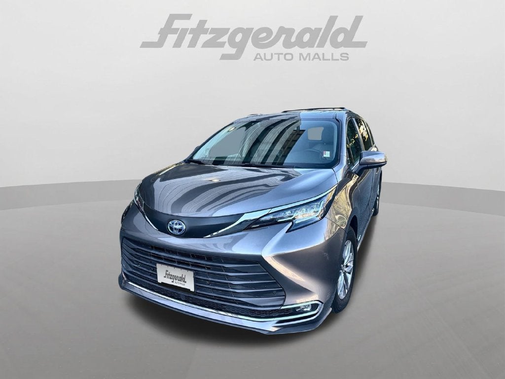 2021 Toyota Sienna XLE 7 Passenger