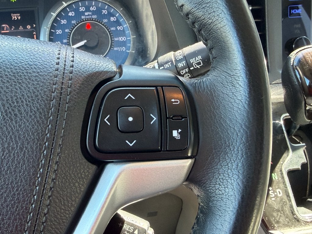 2017 Toyota Sienna XLE 8 Passenger