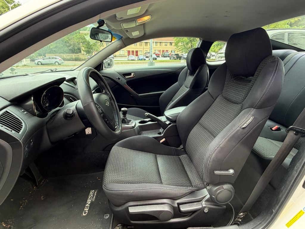 2012 Hyundai Genesis Coupe 2.0T