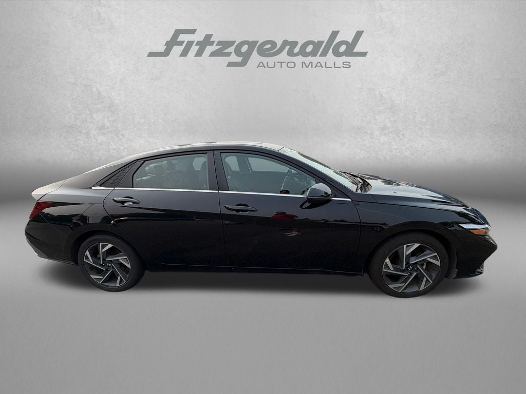 2025 Hyundai Elantra Limited
