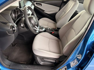 2019 Toyota Yaris LE