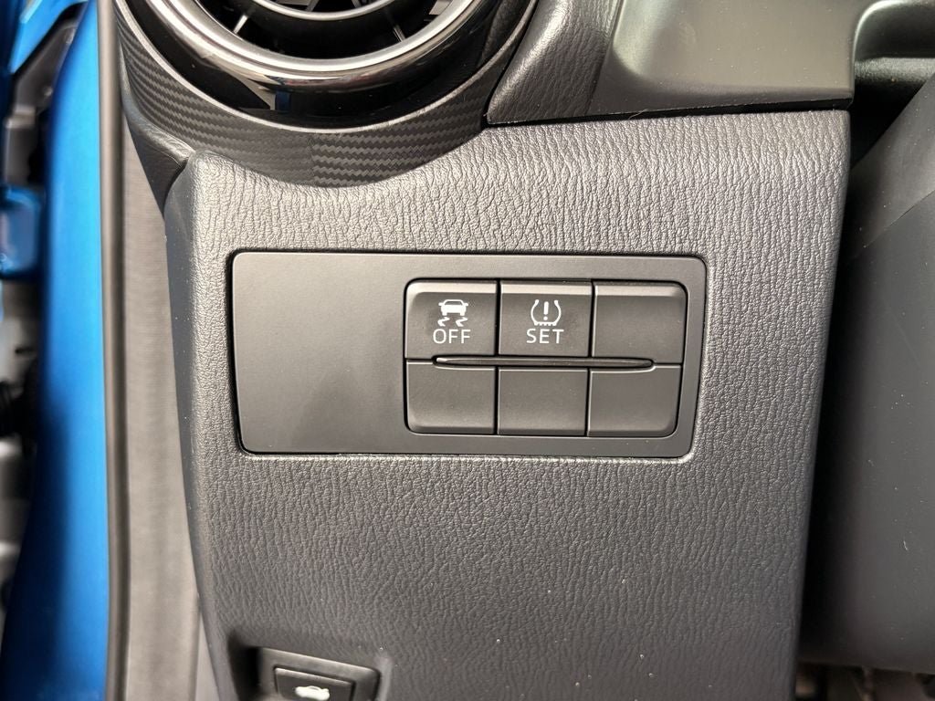 2019 Toyota Yaris LE
