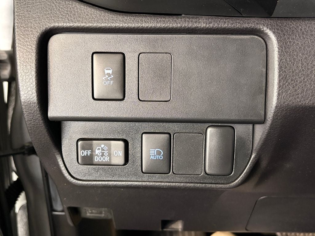 2023 Toyota TACOMA SR SR