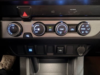 2022 Toyota TACOMA SR5 SR5