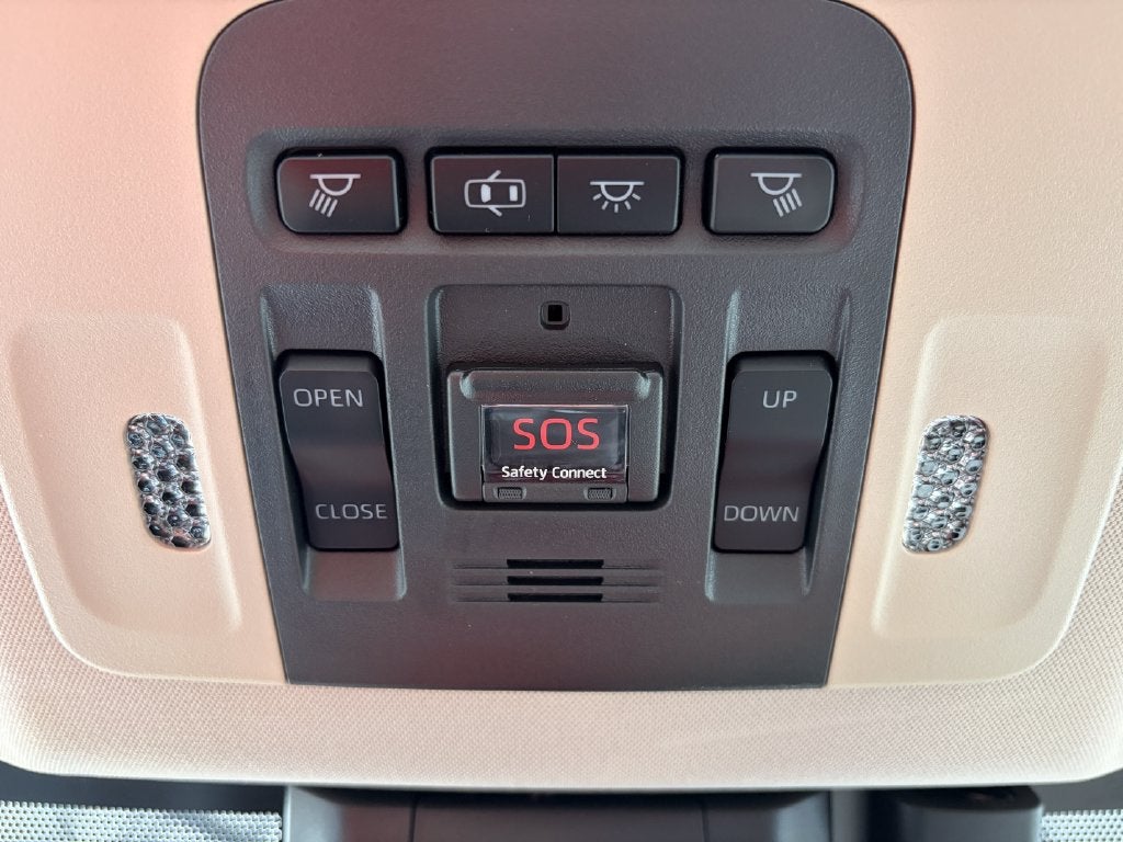 2019 Toyota Camry Hybrid XLE