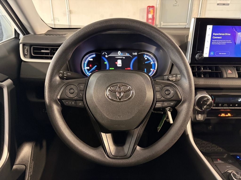 2025 Toyota RAV4 HYBRID LE