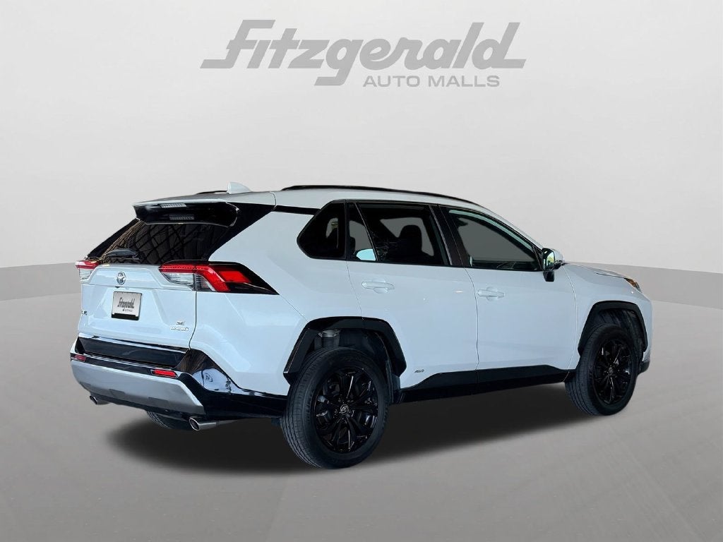 2024 Toyota RAV4 Hybrid SE