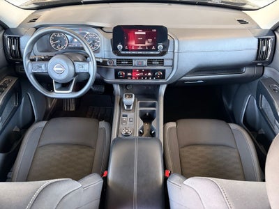 2023 Nissan Pathfinder S
