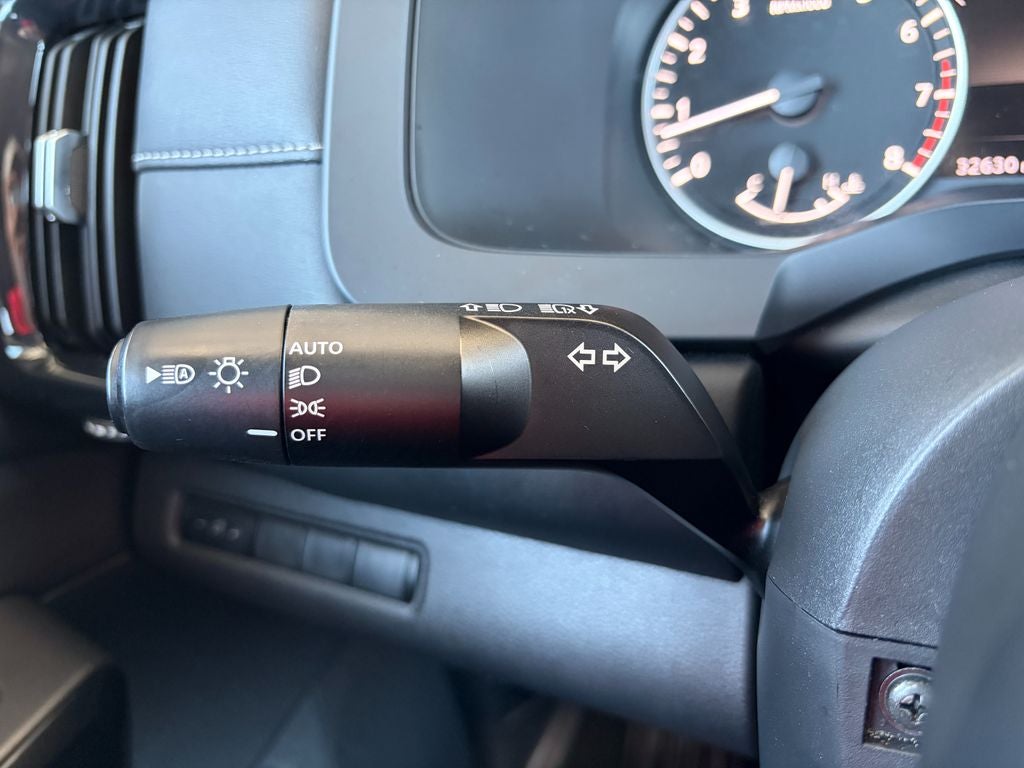 2023 Nissan Pathfinder S