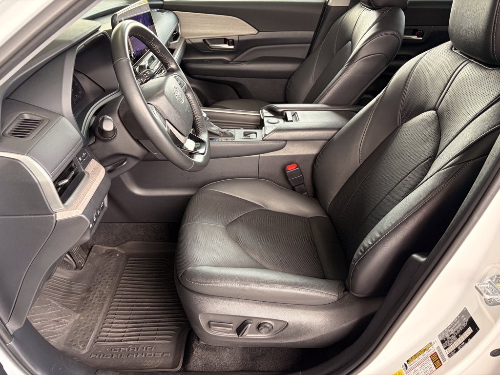 2025 Toyota Grand Highlander Hybrid Limited