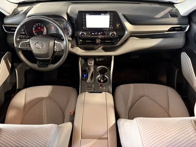 2021 Toyota HIGHLANDER LE