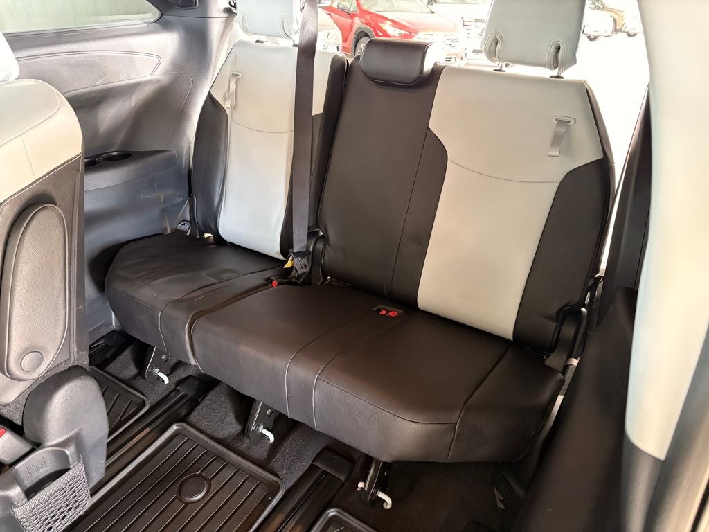 2025 Toyota SIENNA XSE AWD XSE 7 Passenger