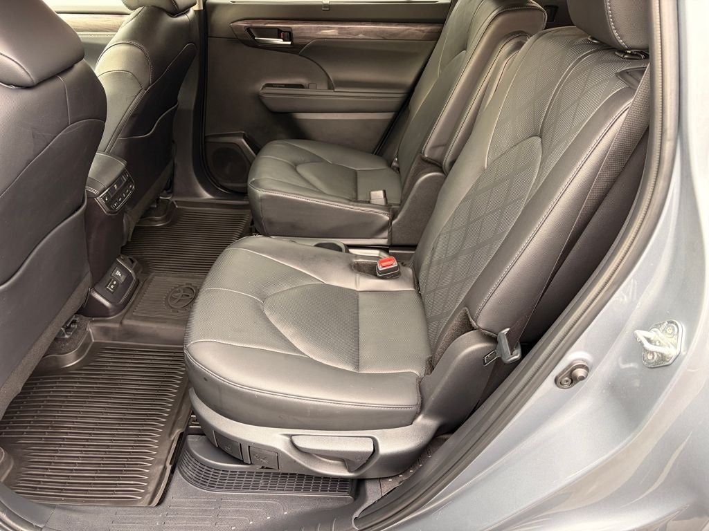 2024 Toyota HIGHLANDER HEV Platinum