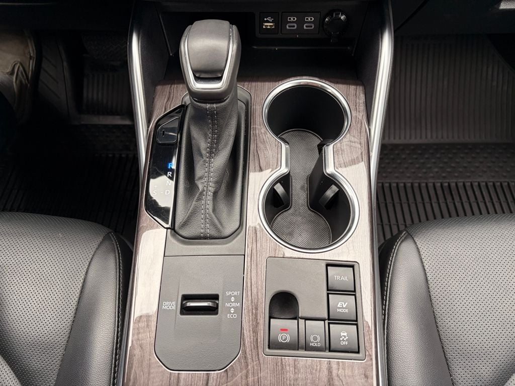 2024 Toyota HIGHLANDER HEV Platinum