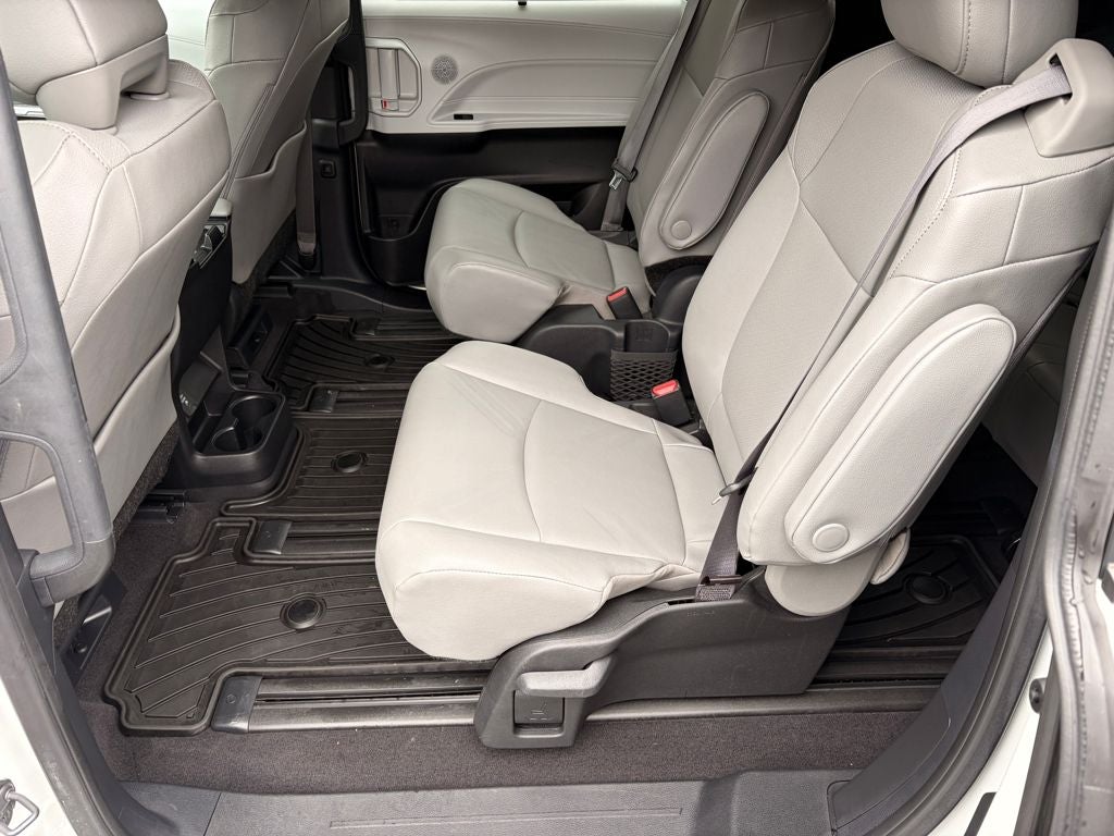 2025 Toyota SIENNA XLE AWD XLE 7 Passenger
