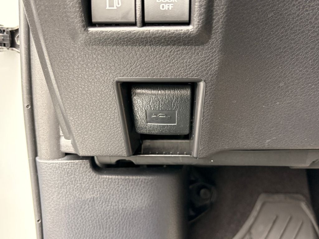 2025 Toyota SIENNA XLE AWD XLE 7 Passenger