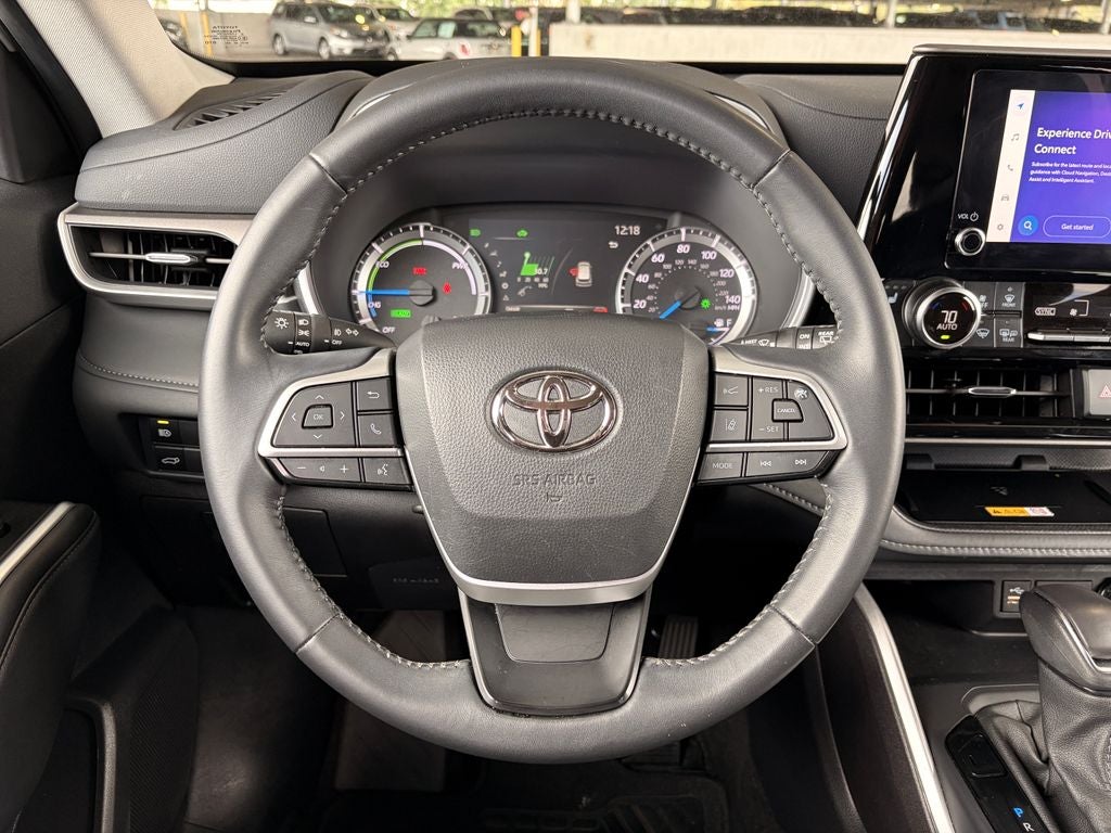 2025 Toyota Highlander Hybrid XLE