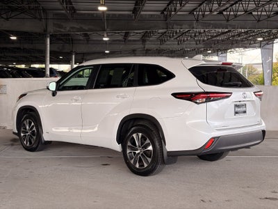 2025 Toyota Highlander Hybrid XLE