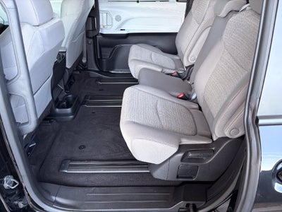 2025 Toyota Sienna LE 8 Passenger
