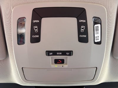 2025 Toyota Sienna LE 8 Passenger