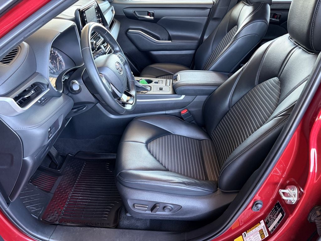 2022 Toyota Highlander XSE