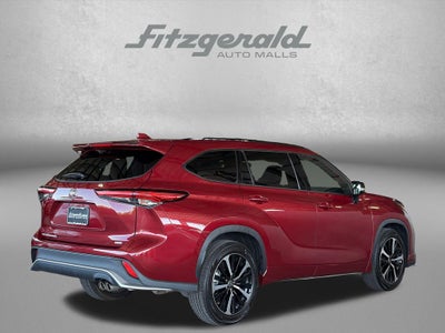 2022 Toyota Highlander XSE