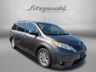 2012 Toyota SIENNA XLE 3.5L XLE 8 Passenger