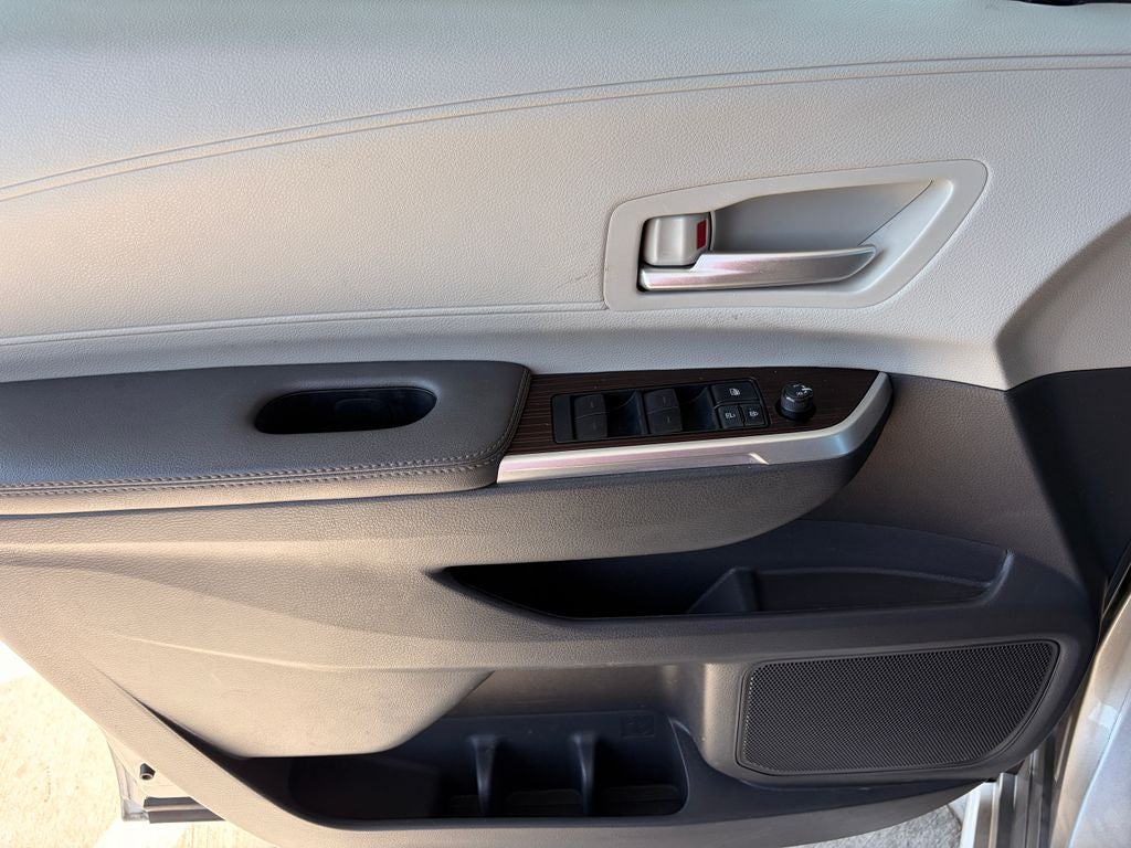 2023 Toyota Sienna XLE 7 Passenger