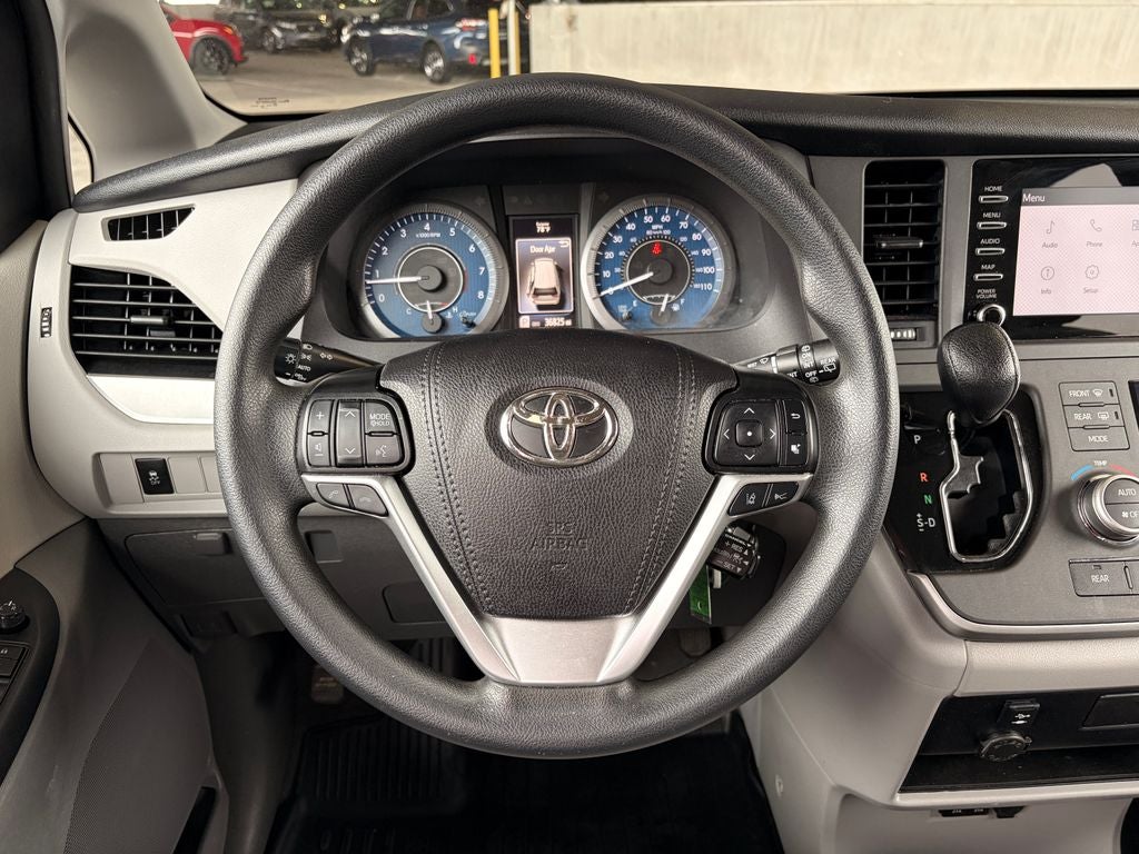 2020 Toyota Sienna L 7 Passenger