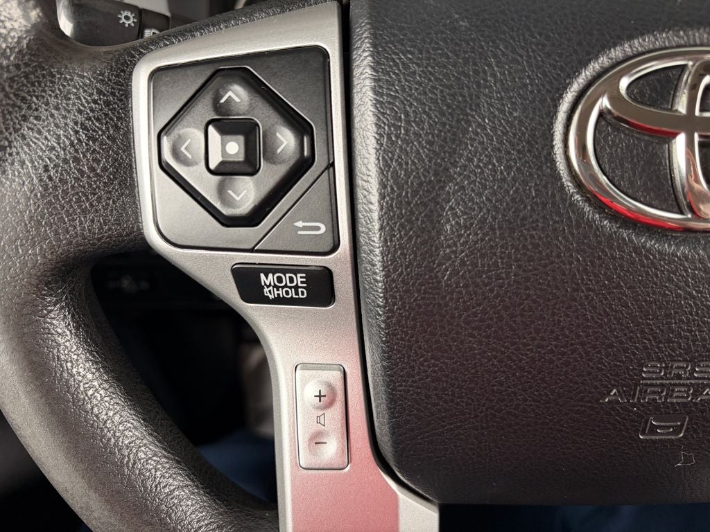 2015 Toyota TUNDRA 4X4 SR5 CrewMax