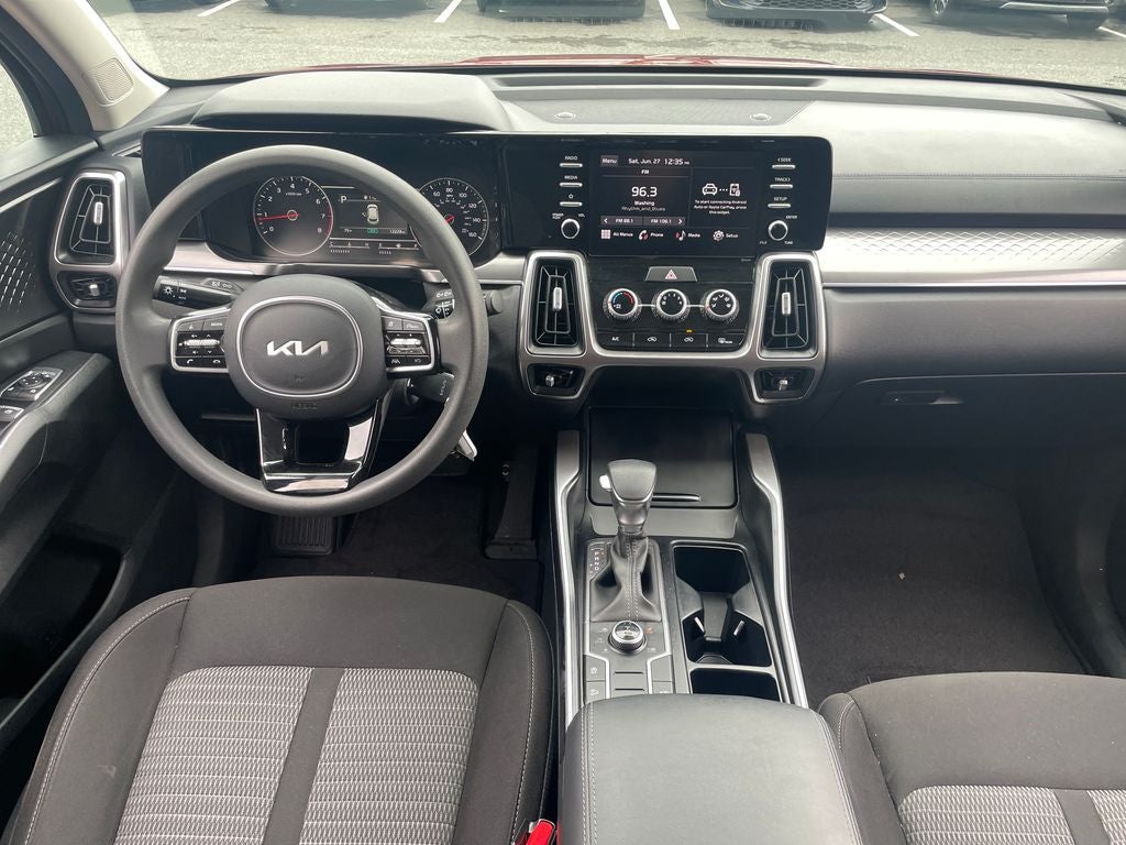 2023 Kia Sorento LX