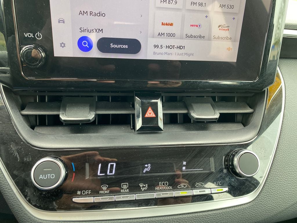 2025 Toyota COROLLA LE