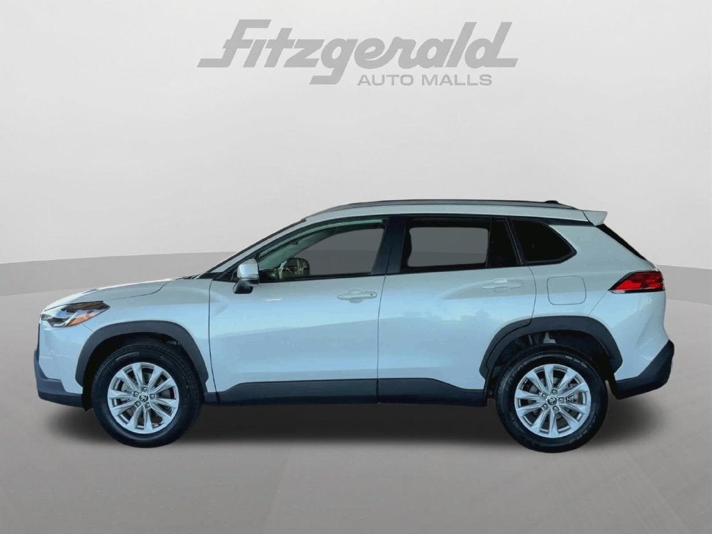 2024 Toyota Corolla Cross LE