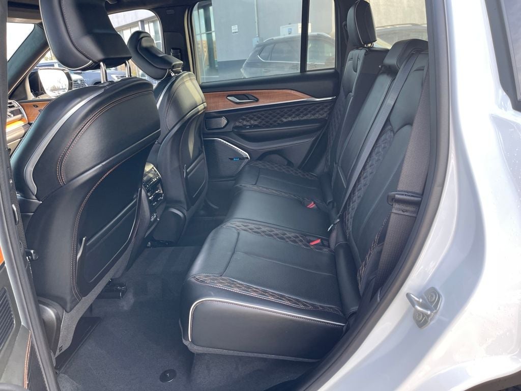 2025 Jeep Grand Cherokee Summit