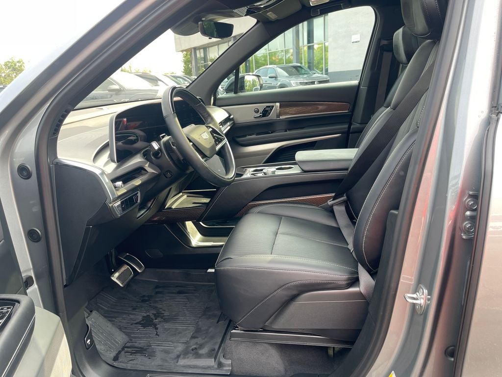 2026 Cadillac VISTIQ Sport