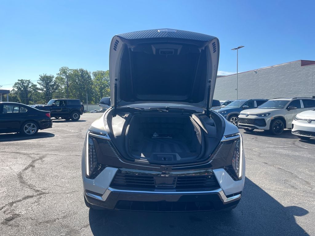 2025 Cadillac ESCALADE IQ Luxury 2