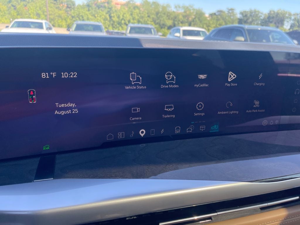 2025 Cadillac ESCALADE IQ Luxury 2