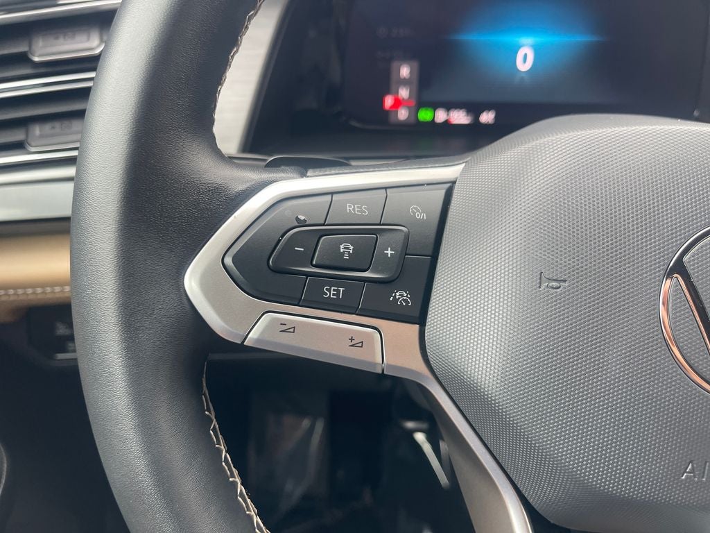 2024 Volkswagen Atlas Cross Sport 2.0T SE