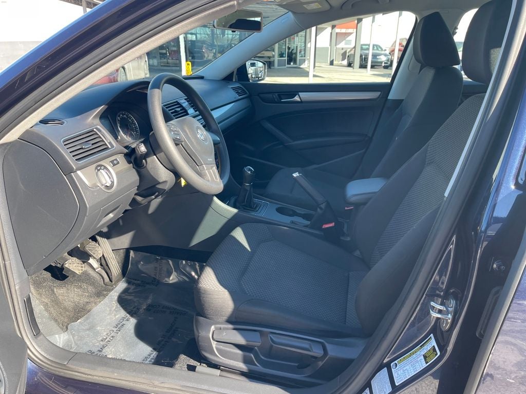 2015 Volkswagen Passat 1.8T S