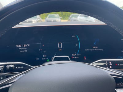 2025 Cadillac OPTIQ Luxury 2