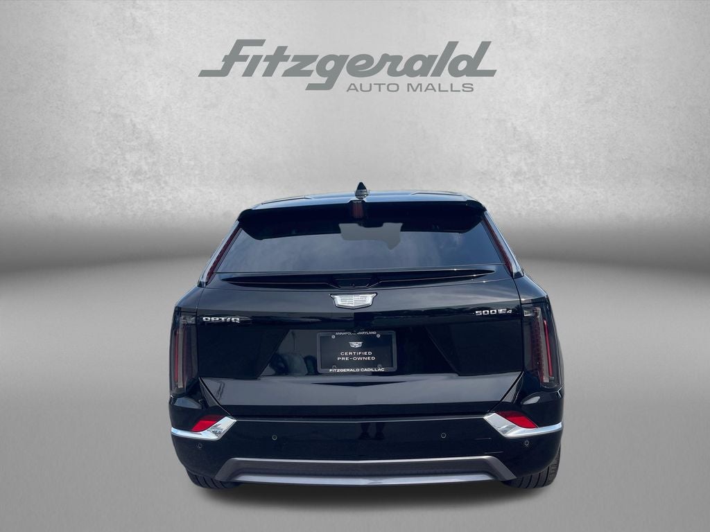 2025 Cadillac OPTIQ Luxury 2