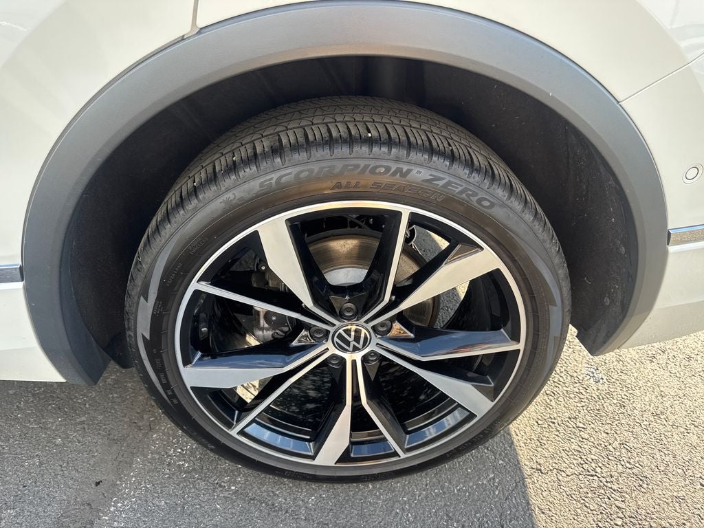 2024 Volkswagen Tiguan 2.0T SEL R-Line