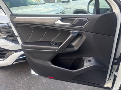 2024 Volkswagen Tiguan 2.0T SEL R-Line