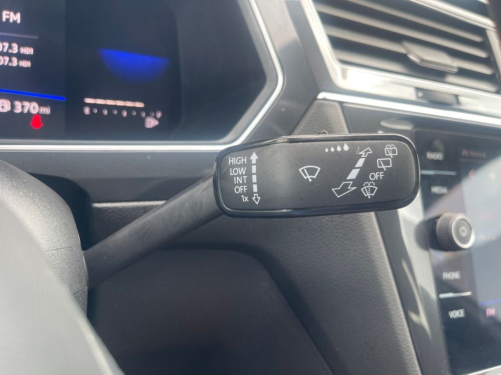 2023 Volkswagen Tiguan 2.0T SE R-Line Black