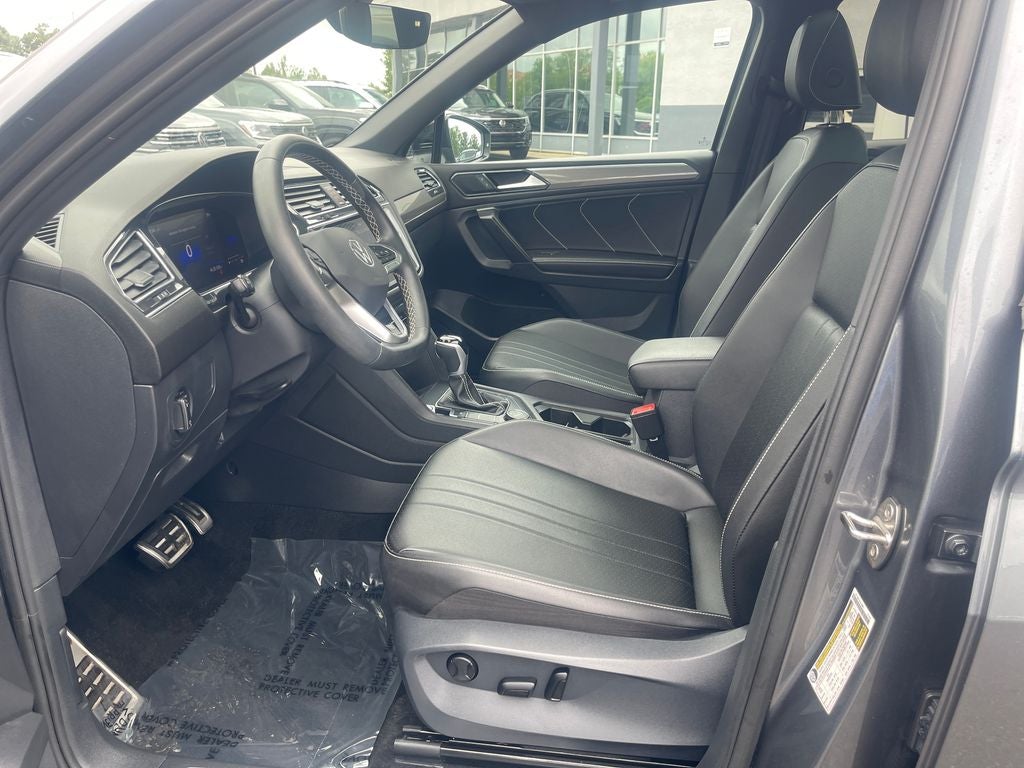 2023 Volkswagen Tiguan 2.0T SE R-Line Black