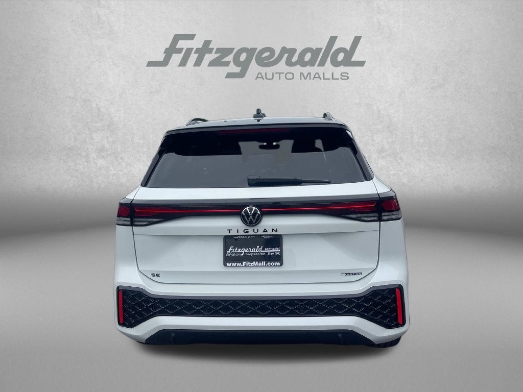 2026 Volkswagen Tiguan 2.0T SE R-Line Black